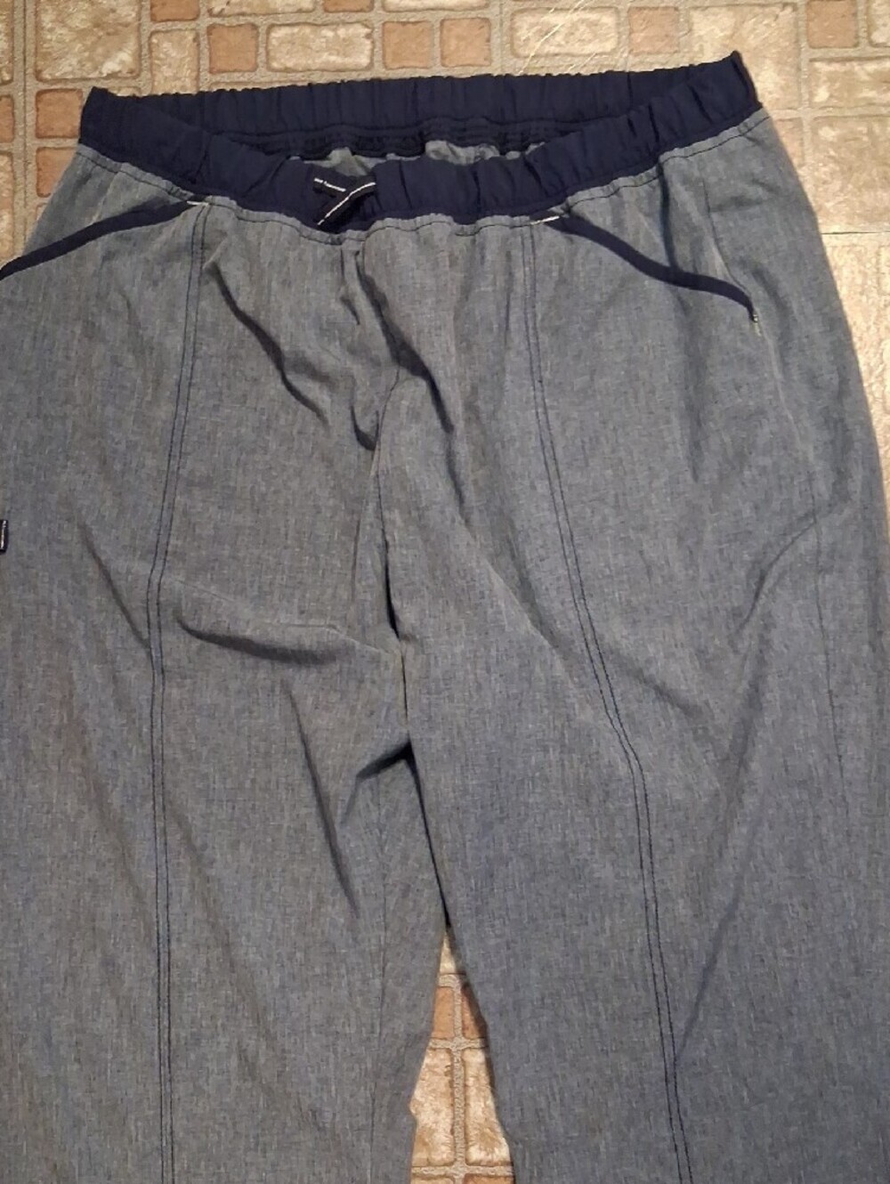 Scrubstar Women's Straight Leg Scrub Pants & Top in Chambray Blue - Picture 3 of 4